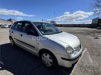Usado VW Polo Conceptline 55 CV (40 kW) 2002 Gris / plata Berlina