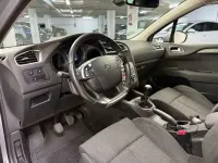 Usado Citroën C4 Tonic 100 CV (73 kW) 2017 Gris / plata Berlina