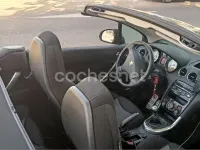 Usado Peugeot 308 CC Active 112 CV (82 kW) 2012 Negro Descapotable
