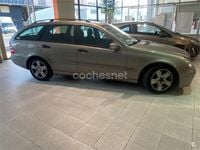 Usado Mercedes C200 Classic 122 CV (89 kW) 2005 Beige Familiar