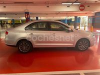 Usado Seat Toledo I-Tech 105 CV (77 kW) 2014 Gris / plata Berlina