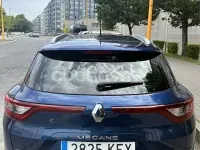 Usado Renault Mégane GrandTour 100 CV (73 kW) 2017 Azul Familiar