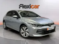 Usado VW Golf VIII 116 CV (85 kW) 2025 Gris Berlina