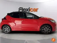 Usado Toyota Yaris Hybrid Edition 116 CV (85 kW) 2021 Rojo