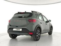 Usado Dacia Sandero Extreme 100 CV (73 kW) 2025 Verde Berlina