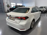 Usado Toyota Corolla Business Edition 122 CV (89 kW) 2021 Blanco Berlina