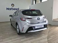 Usado Toyota Corolla Active 122 CV (89 kW) 2022 Plateado Utilitario