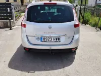 Usado Renault Scenic E-Tech LIMITED 131 CV (96 kW) 2014 Gris Monovolumen