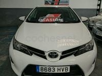 Usado Toyota Auris Active 132 CV (97 kW) 2014 Blanco Berlina