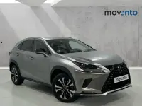 Usado Lexus NX300h 197 CV (144 kW) 2021 Gris / plata SUV