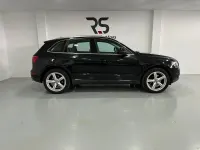 Usado Audi Q5 270 CV (198 kW) 2011 Negro SUV