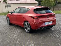 Usado Seat Leon FR 150 CV (110 kW) 2023 Rojo Berlina