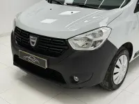 Usado Dacia Dokker Essentiel 95 HP (69 kW) 2021 Branco Monovolume