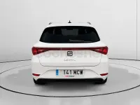 Usado Seat Leon Style 150 CV (110 kW) 2022 Blanco Familiar