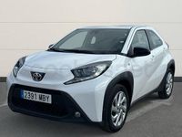 Usado Toyota Aygo X Play 72 CV (52 kW) 2022 Blanco SUV