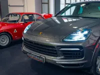 Usado Porsche Cayenne 440 CV (323 kW) 2019 Gris / plata SUV