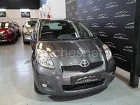 Usado Toyota Yaris Sol 101 CV (74 kW) 2009 Gris / plata Berlina