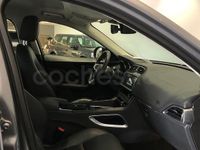 Usado Jaguar F-Pace R-Sport 180 CV (132 kW) 2020 Gris / plata SUV