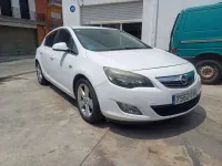 Usado Opel Astra Energy 116 CV (85 kW) 2010 Blanco Utilitario