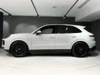 Brugt Porsche Cayenne 470 HK (345 kW) 2024 Grå SUV