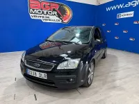 Usado Ford Focus Titanium 136 CV (100 kW) 2005 Negro Berlina