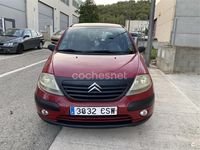 Usado Citroën C3 70 CV (51 kW) 2004 Rojo Berlina