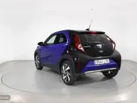Usado Toyota Aygo X Edition 72 CV (52 kW) 2022 Azul SUV