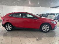 Usado Volvo V40 CC 150 CV (110 kW) 2018 Rojo Familiar