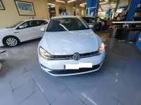 Usado VW Golf VII 116 CV (85 kW) 2019 Blanco Berlina