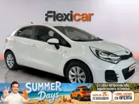 Usado Kia Rio 75 CV (55 kW) 2017 Blanco Utilitario
