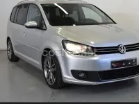 Usado VW Touran Advance 105 CV (77 kW) 2012 Gris / plata Monovolumen