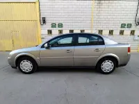 Usado Opel Vectra Comfort 122 CV (89 kW) 2004 Beige Berlina