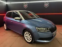 Usado Skoda Fabia 75 CV (55 kW) 2019 Azul Utilitario