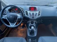 Usado Ford Fiesta Titanium 95 CV (69 kW) 2010 Blanco Utilitario