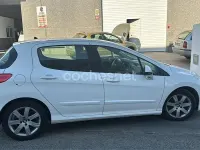 Usado Peugeot 308 Active 112 CV (82 kW) 2011 Blanco Berlina