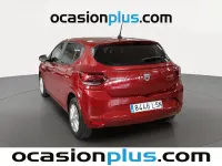 Usado Dacia Sandero Comfort 67 CV (49 kW) 2021 Rojo Utilitario