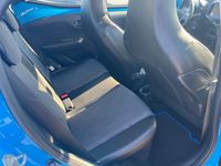 Usado Toyota Aygo 72 CV (52 kW) 2017 Azul metalico Utilitario