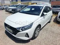 Usado Hyundai i20 100 CV (73 kW) 2021 Blanco Utilitario
