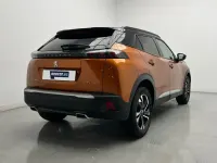 Usado Peugeot 2008 GT-line 130 CV (95 kW) 2020 Naranja SUV