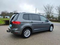 Usado VW Touran Advance 116 CV (85 kW) 2018 Gris Monovolumen