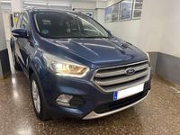 Usado Ford Kuga Trend 120 CV (88 kW) 2018 Azul SUV