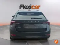 Usado Skoda Octavia Active 115 CV (84 kW) 2021 Gris Familiar