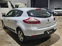 Usado Renault Mégane Dynamique 106 CV (77 kW) 2009 Blanco Berlina