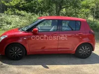 Usado Suzuki Swift GL 92 CV (67 kW) 2007 Rojo Utilitario