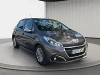 Usado Peugeot 208 Style 82 CV (60 kW) 2018 Gris / plata Utilitario