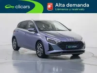 Usado Hyundai i20 80 CV (58 kW) 2025 Azul Utilitario