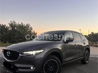 Usado Mazda CX-5 Luxury 150 CV (110 kW) 2017 Gris / plata SUV
