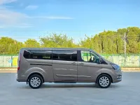 Usado Ford Tourneo Custom Titanium 170 CV (125 kW) 2019 Gris Van