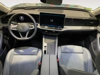 Usado VW Passat Business 150 CV (110 kW) 2024 Verde Familiar