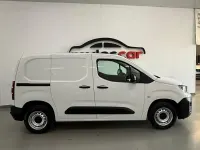 Usado Citroën Berlingo 102 CV (75 kW) 2021 Blanco Monovolumen